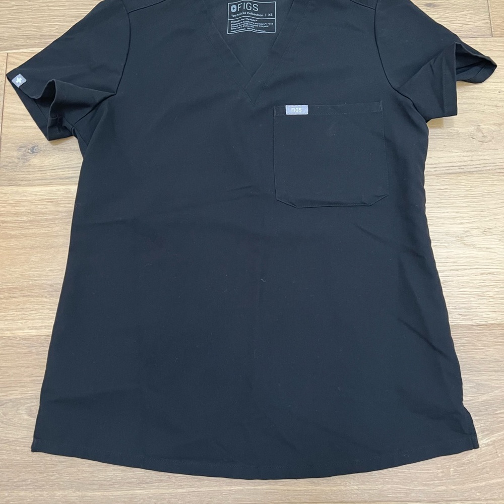 Figs scrubs XXS tall black excellent condition.